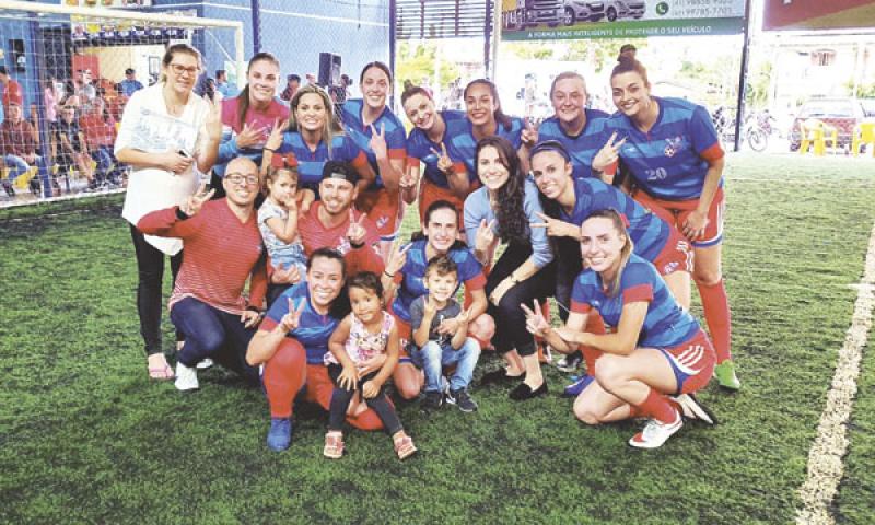 Campo-larguenses são bicampeãs do Campeonato Paranaense de Soccer Society