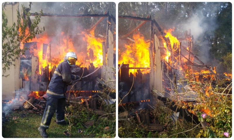Bombeiros combatem incêndio em residência na Colônia Revier