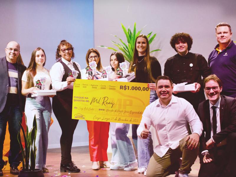 Alunos do Macedo Soares conquistam o 1º lugar no projeto Jovem Empreendedor da Acicla