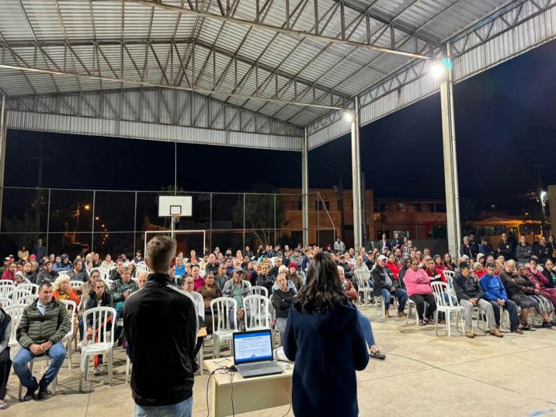 Reuniões com cerca de 500 moradores marcam o início do maior projeto de regularização fundiária de Campo Largo