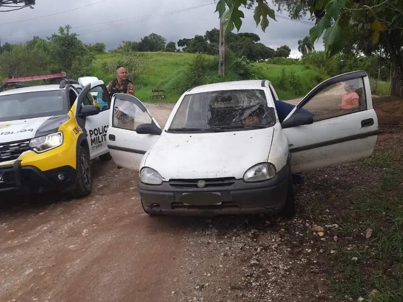 Policiais militares recuperam em Balsa Nova veículo roubado em 2023 em Campo Largo 