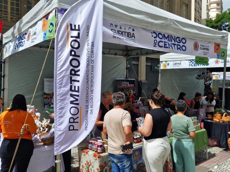 Campo Largo leva tradição e produtos locais ao domingo no Centro de Curitiba