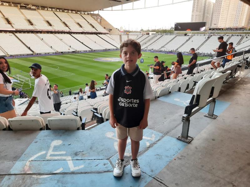 Vídeo de Rafinha Pigozzi de Campo Largo ganha repercussão e rende convite do Corinthians