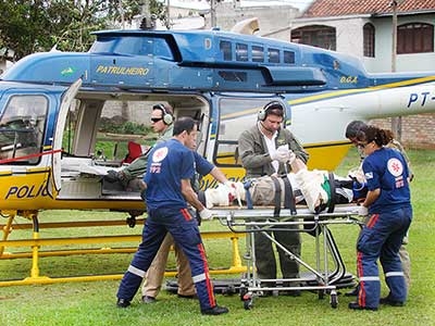 Gravemente ferido em queda de moto
