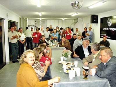 Confraternização na Central da Propaganda