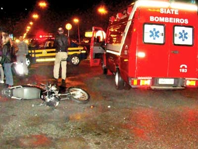 Motoqueiro ferido em acidente no Ouro Verde