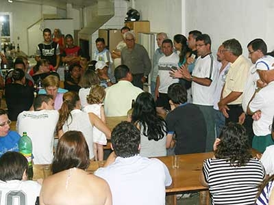 Jantar festivo para comemorar o Hepta.