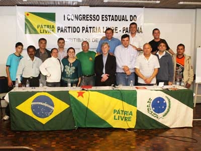 Integrantes pedem assinaturas  para registrar