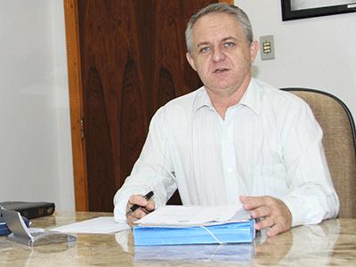 Edson Basso reassume a Prefeitura