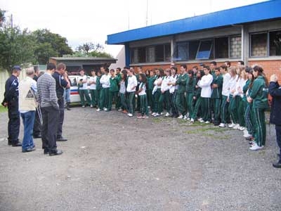 Estudantes visitam a Guarda Municipal 