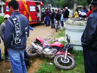Dois feridos em acidente no São Caetano