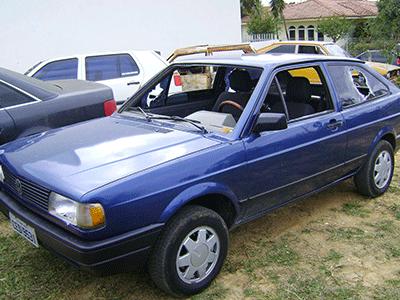 Homem é agredido e tem carro destruído