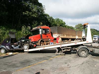 Motorista ferido na PR-423