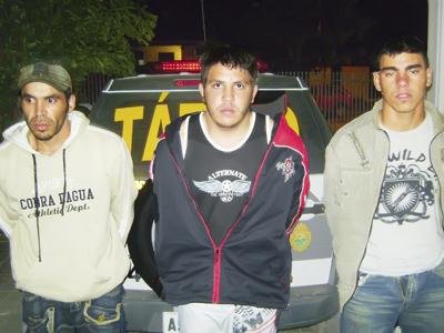 PM prende suspeitos de assaltos
