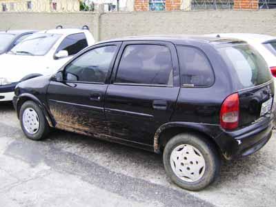 Carro com alerta de roubo