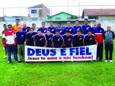 Campo Largo vence em São José
