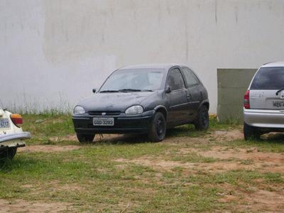 Corsa é recolhido pela Polícia Militar