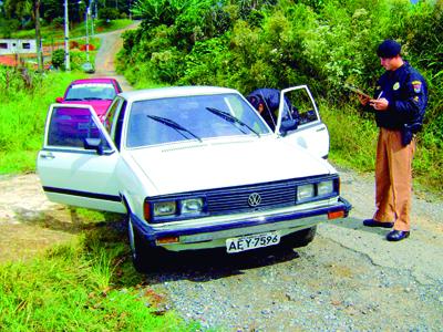 Carro furtado no Centro é encontrado no Jardim  Rondinha