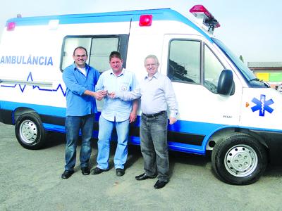 Mais uma ambulância para Campo Largo