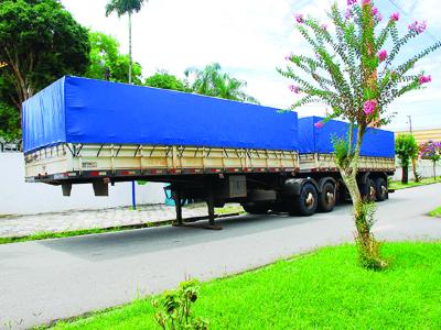 Carretas roubadas em Campo Largo são localizadas 