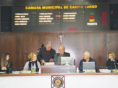 Câmara cassa mandato do vereador Nelsão