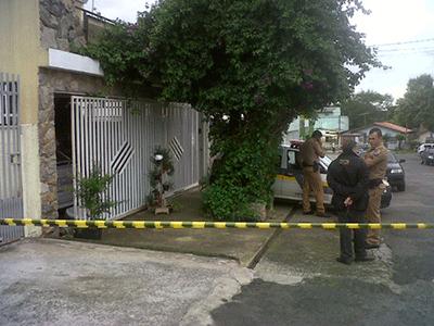 Agente penitenciário é executado a tiros no portão de casa 