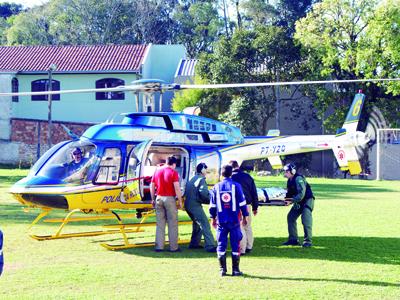 Helicóptero da PRF socorre vítima com caso clínico