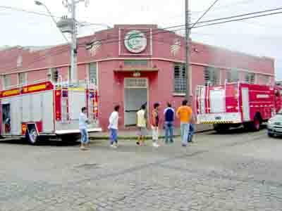 Princípio de incêndio no Clube Polonês