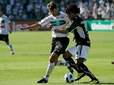 Coxa humilha o Botafogo no Couto Pereira