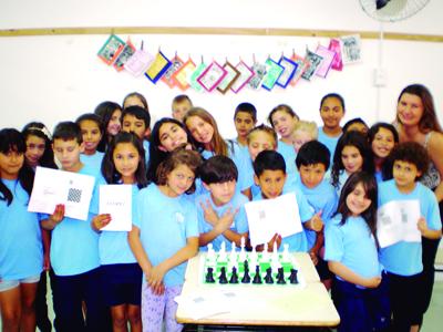 Projeto de Xadrez estimula alunos