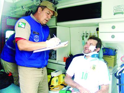 Ferido ao sofrer queda de bicicleta