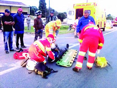 Motoqueiro ferido em acidente na BR-277