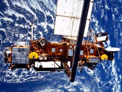 Satélite deve cair na madrugada de sábado