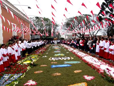 Festa de Corpus Christi na Praça Getúlio Vargas