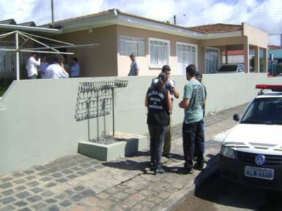 Homem é baleado em assalto no Centro