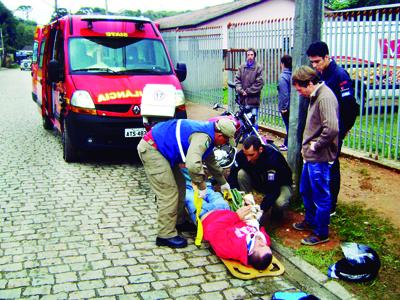 Motoqueiro ferido em acidente na Aparecida