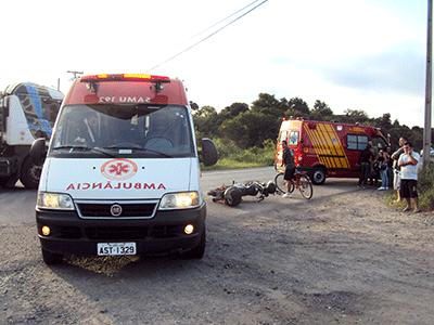 Acidente entre duas motos na PR 423