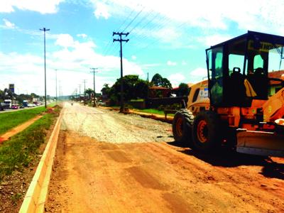 Asfalto na marginal  Ayrton Senna deve ficar pronto na próxima sexta