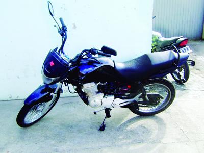 Motocicleta furtada é encontrada no Itaqui