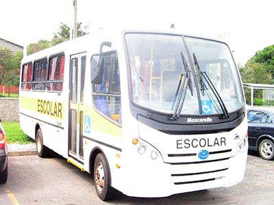 Novo micro-ônibus para alunos especiais