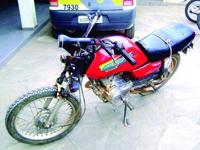 Motocicleta é apreendida na Expedicionários