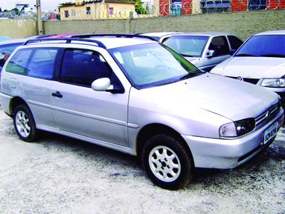 Carro com alerta  de furto é localizado