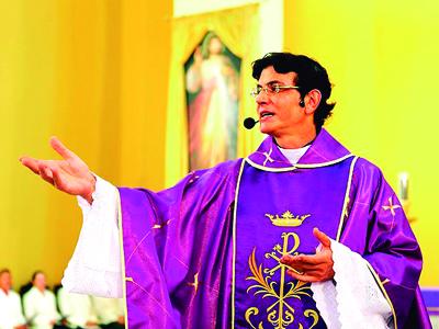 Padre Reginaldo Manzotti