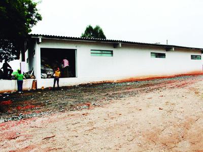 Prefeitura de Balsa Nova  amplia barracão de reciclagem