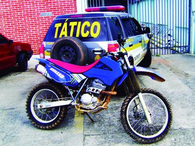 Grupo Tático da PM  recupera moto furtada