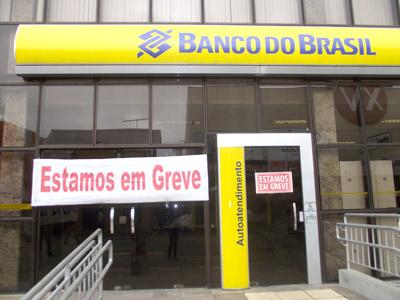 Bancários estão em greve