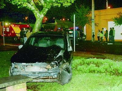 Três feridos em acidente na Xavier da Silva