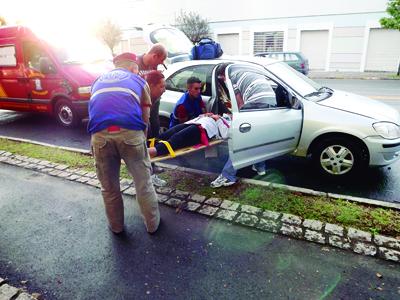 Acidente envolvendo três veículos na Pigatto 