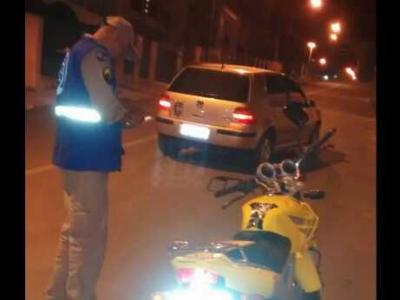 Motociclista ferido em acidente no Centro