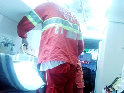 Mulher ferida em colisão no km 104